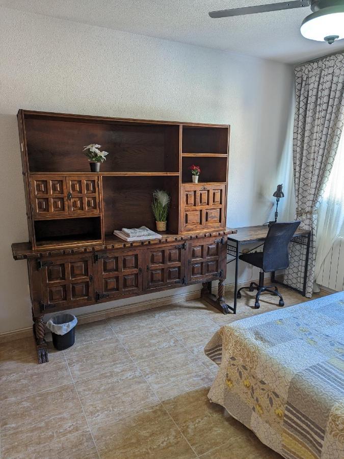 Апартаменты Vivienda Compartida Con Ambiente Familiar Сесенья Экстерьер фото